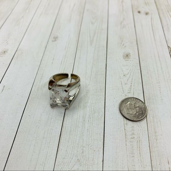 Clear Crystal Adjustable Ring - Picture 1 of 4